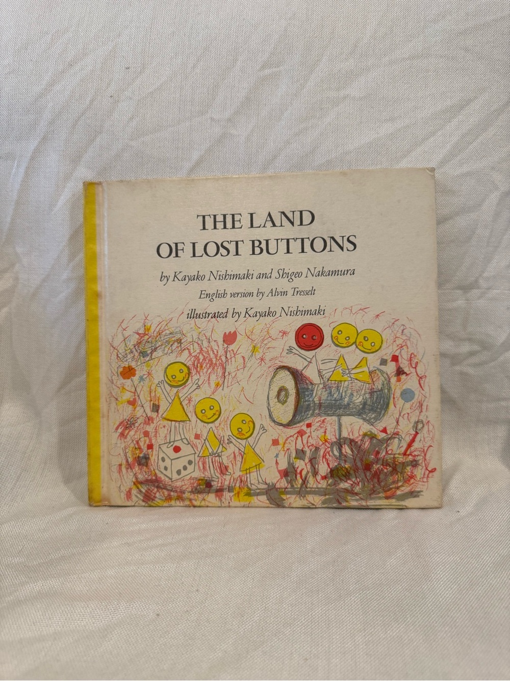 The Land of Lost Buttons 1970 JAPANESE CHILDRENS CLASSIC BOOK Kayako
Nishimaki